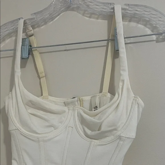 SKIMS Off White Corset Shapewear Bodysuit - Picture 3 of 10